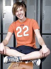 young gay twink pics